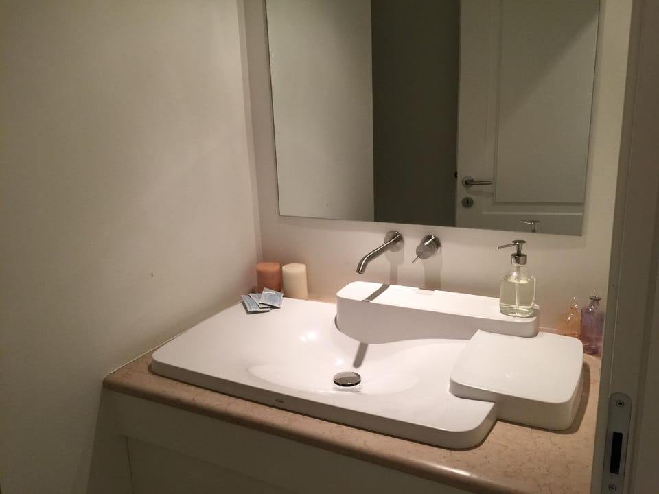 Ca' Farnese Beautiful big apt in traditional area Apartment in Venice