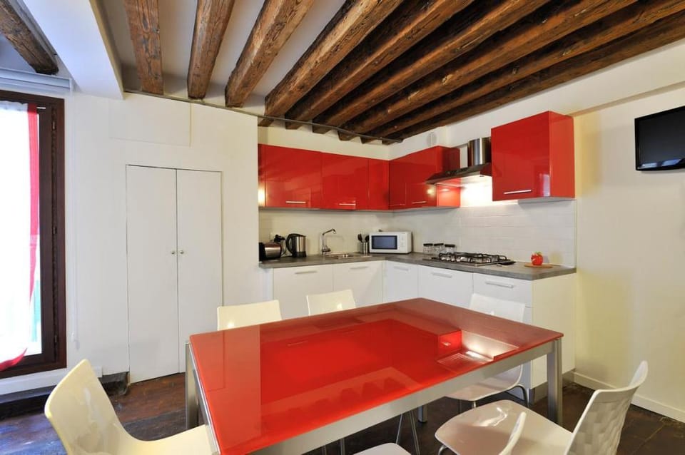 Red Rose - Grande apt in un palazzo storico Apartment in Venice