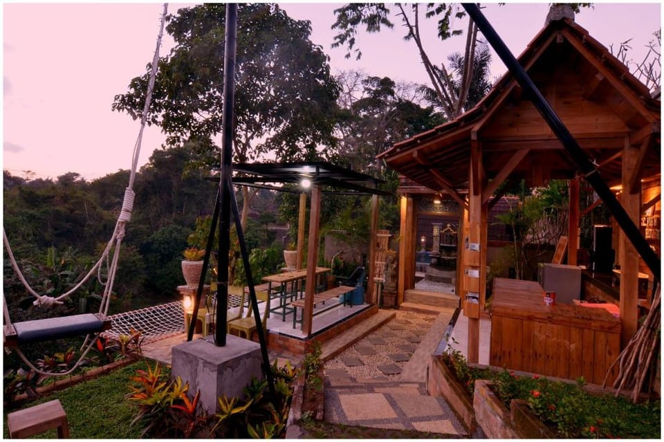 2BR W/big pool/breakfast/Wifi @River View House Vacation rental in Sukawati