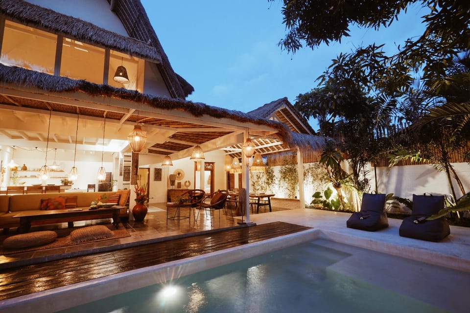 Oma Villa - A tropical sanctuary of Seminyak Villa in Kuta