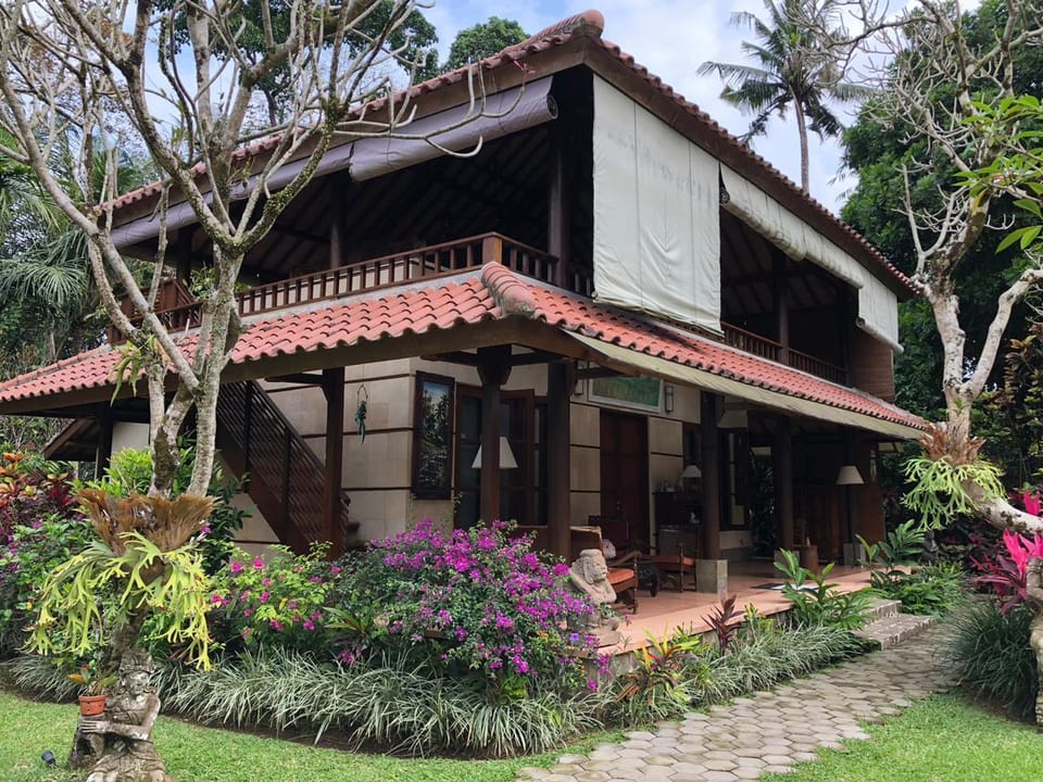 Rumah Ganesha - Orchid Room Villa in Bali