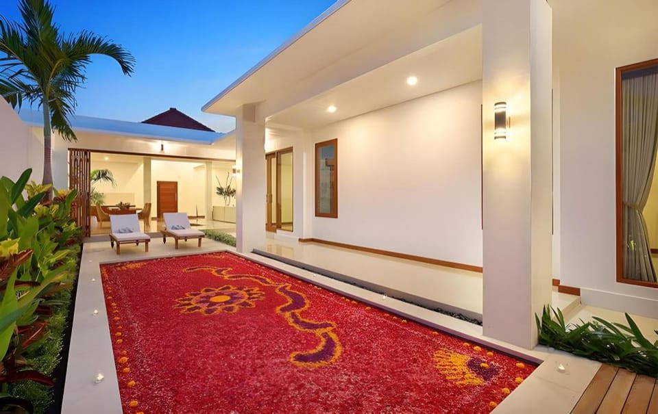 The Luxury collection, Monaco Blu Hotel in North Kuta
