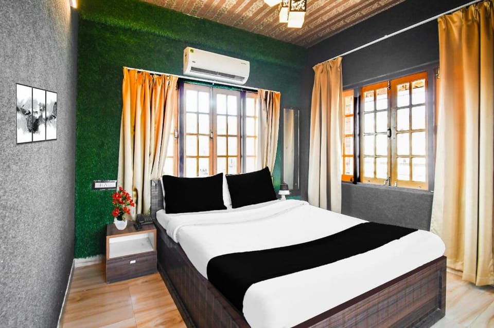 Super Hotel O Champasari Siliguri Formerly Four Fox Suits Hotel in West Bengal