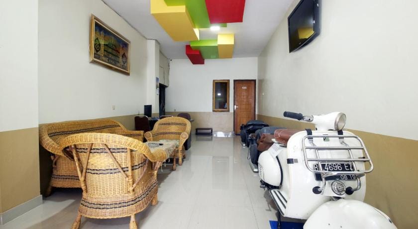 RedDoorz @ Jalan STM Medan Bed and Breakfast in Indonesia