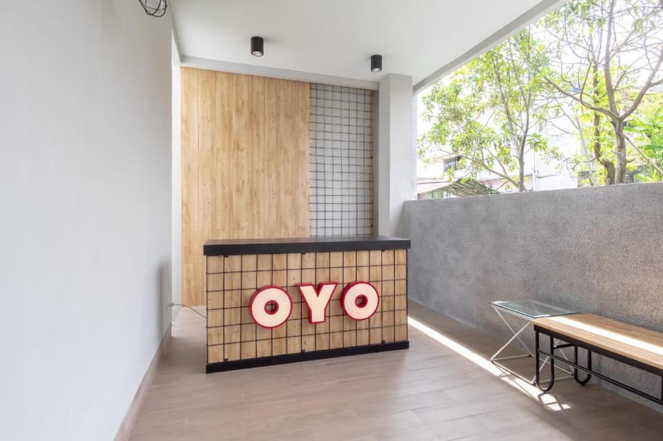OYO 1476 Asoka Family Residence Hotel in Indonesia