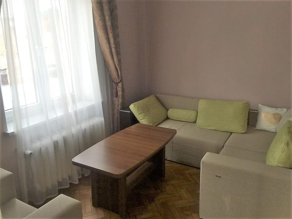 Halytska Street and Ratusha View 4-room Apartment Apartment in Lviv