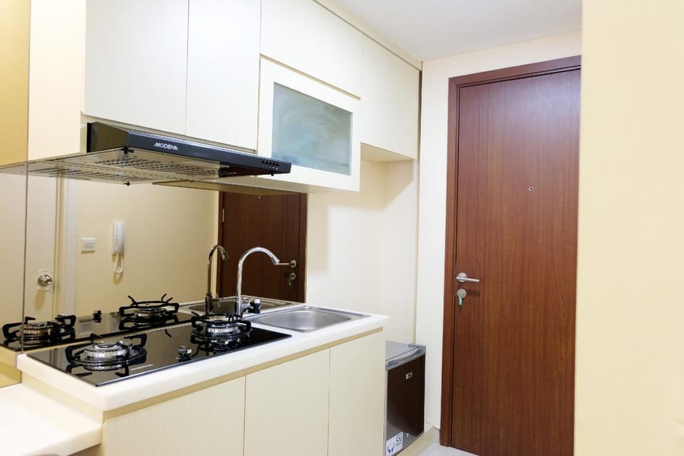 Comfy Studio Apartment Parkland Avenue By Travelio Apartment in West Java