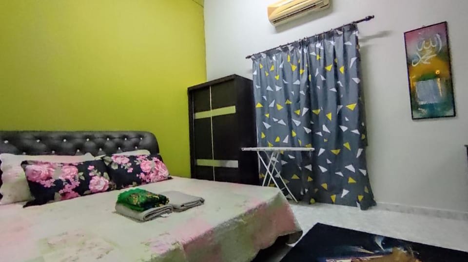 HOMESTAY OPAH (MUSLIM ONLY) Vacation rental in Kedah