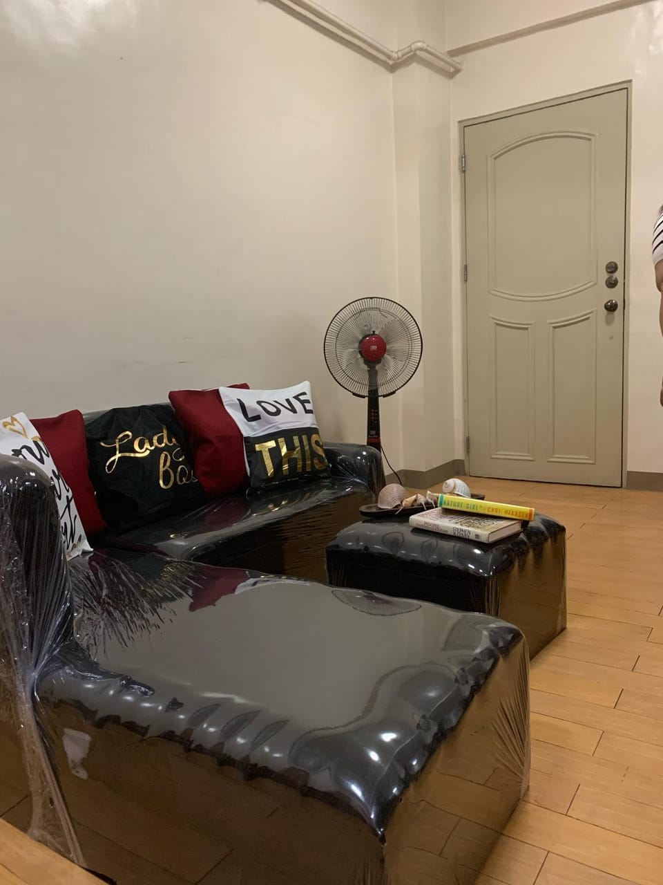 Condo with resort like pool Apartment in Pasig
