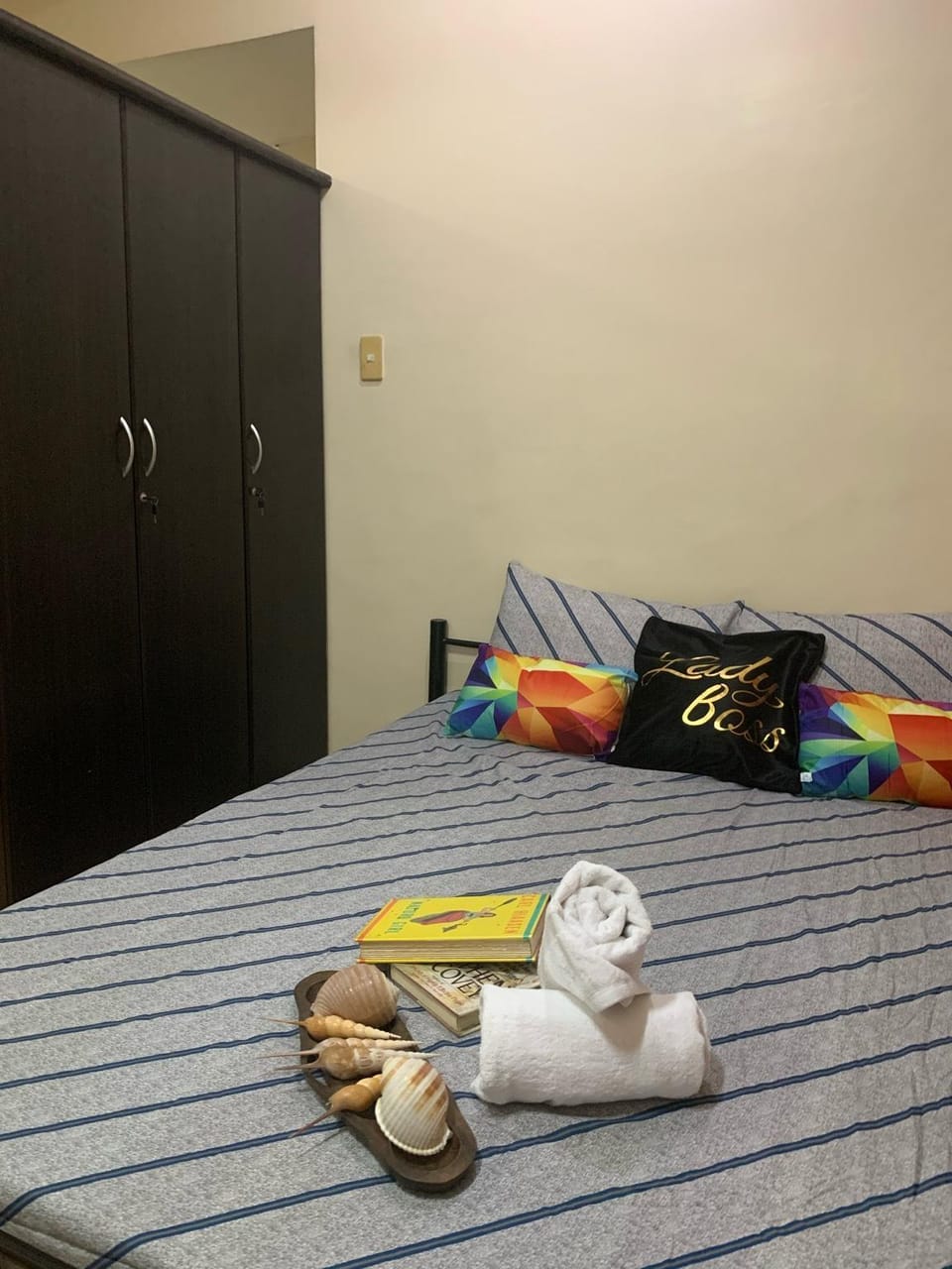 Condo with resort like pool Apartment in Pasig