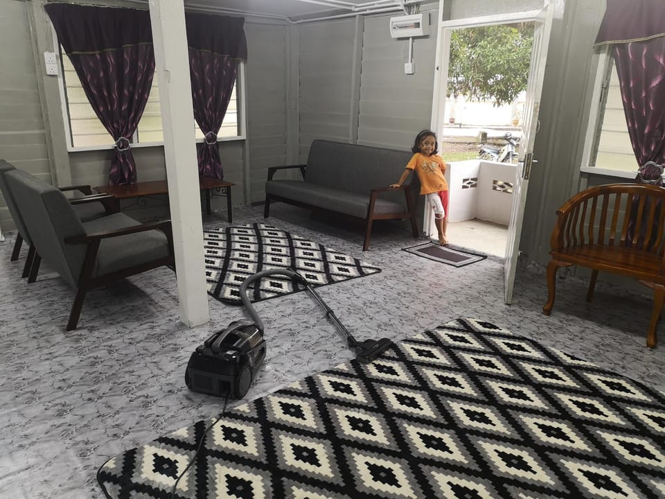 Anjung Sentosa Homestay Vacation rental in Selangor, Malaysia