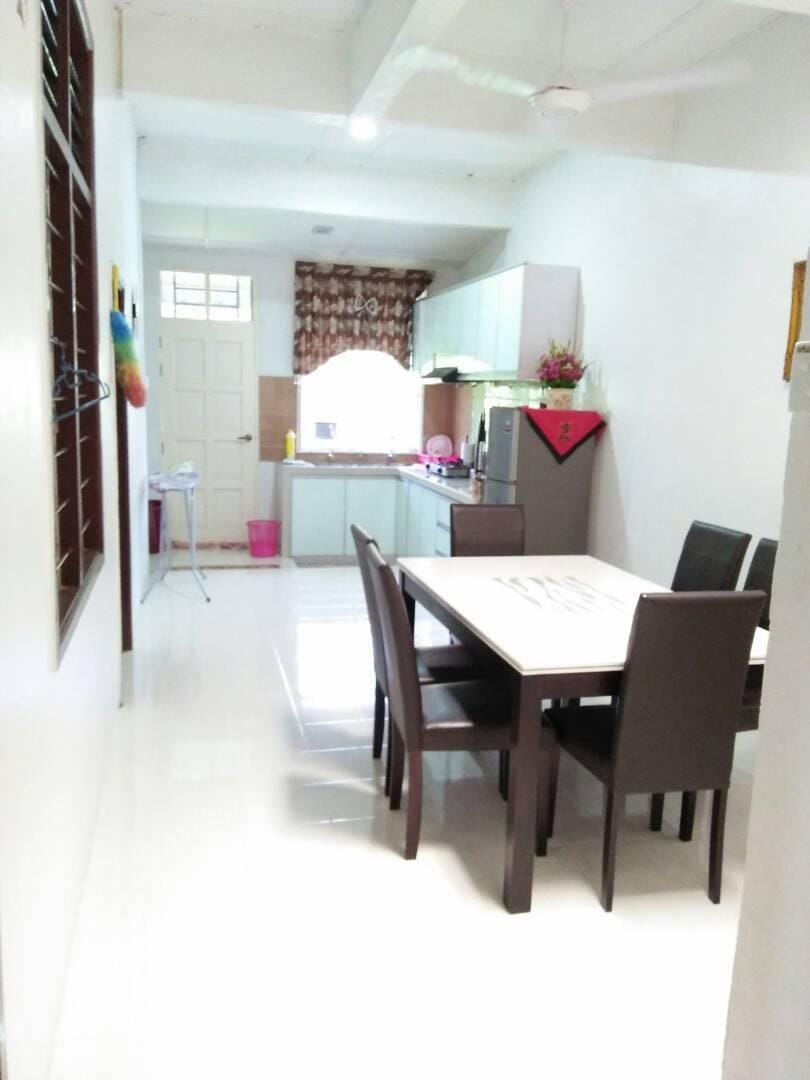 HOMESTAY IDAMAN KOTA BHARU  Vacation rental in Malaysia