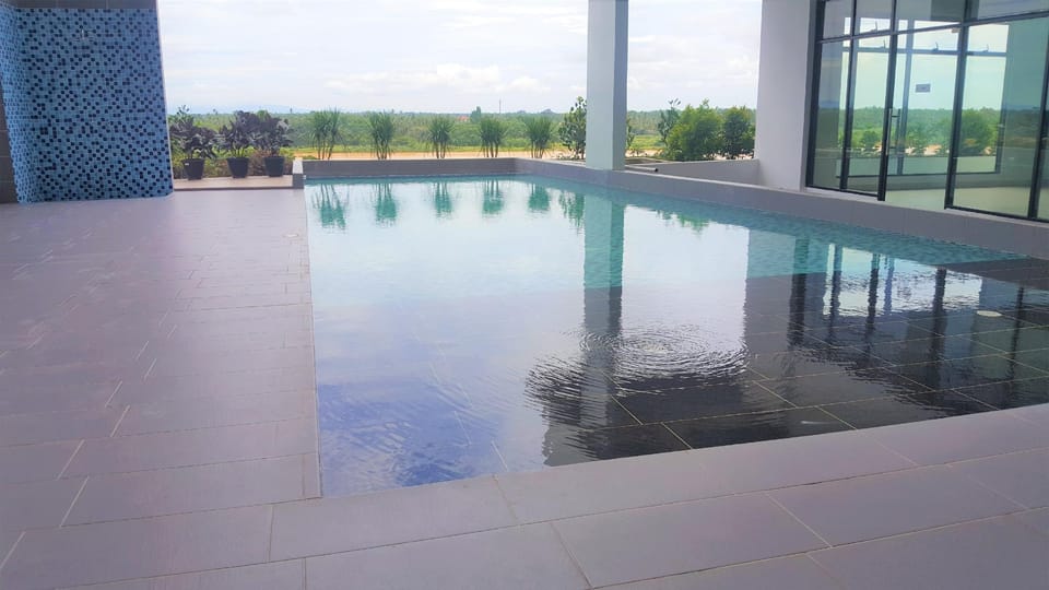Prestige Sky 24 (B8-2) | 3 BR with River View Apartment in Malaysia
