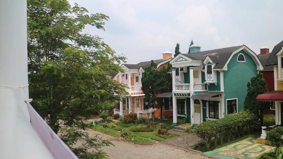 Ardira Villa Kota Bunga Villa in West Java