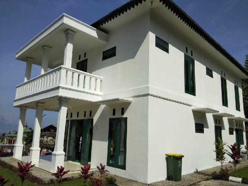 VIlla Griya Wira Karya ( Githa ) Villa in Cisarua