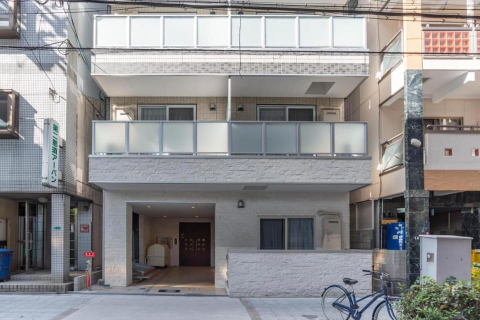 LANDMARK NAMBA TSUTENKAKU Apartment in Osaka