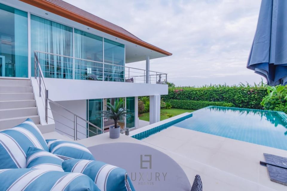 Luxury 3 Bedroom Villa, Sea View! (PM-A5) Villa in Nong Kae
