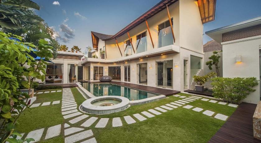 Villa DeDayuh Seminyak Villa in North Kuta