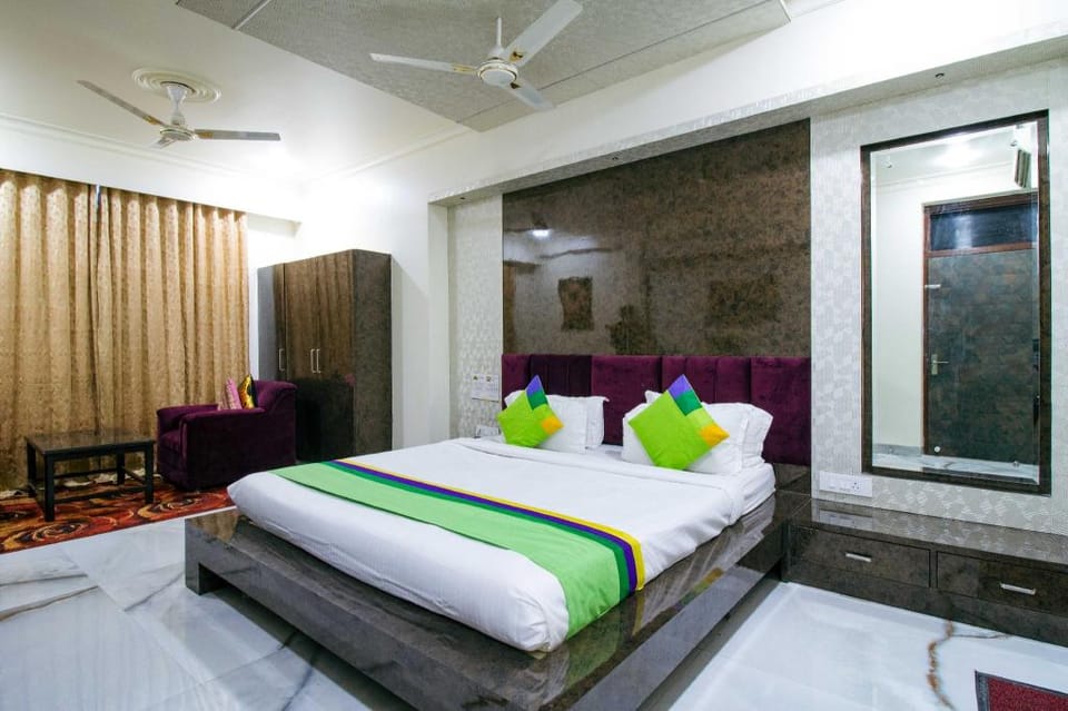 HOTEL ROCKLAND & RESTAURANT Hotel in Jaipur