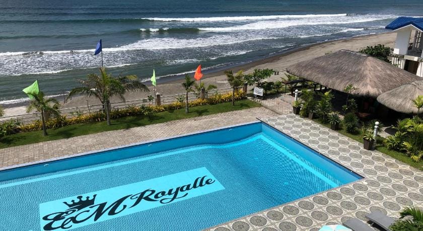 EM Royalle Hotel & Beach Resort Hotel in San Juan