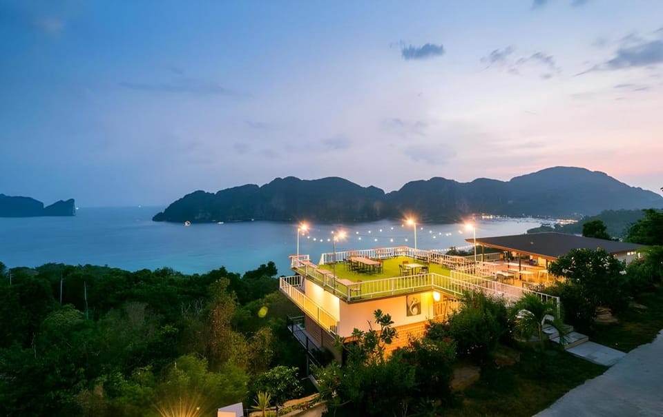 PP Mountain Beach Resort Hotel in Krabi Changwat