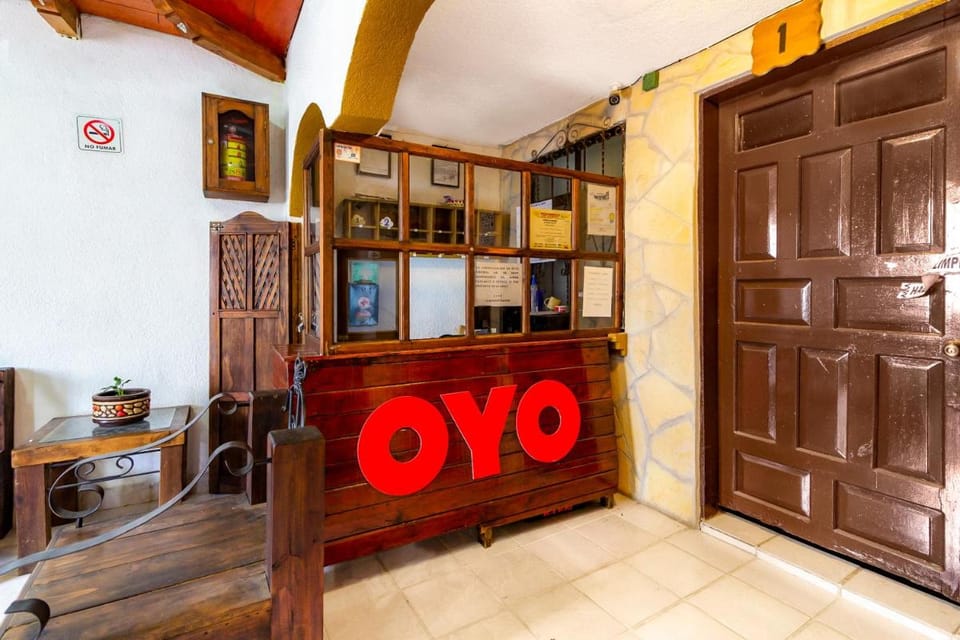 Capital O OYO Hotel Las Nubes Mercado de Dulces y Artesanias Ambar, San Cristobal De Las Casas Hotel in San Cristobal de Casas