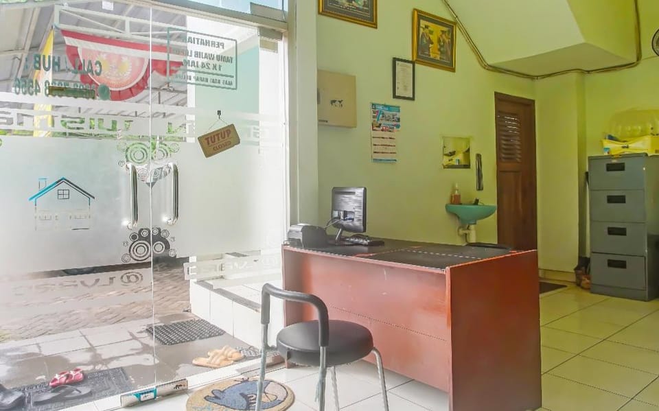 OYO 1804 Guest House Oema'h Opa Hotel in Indonesia