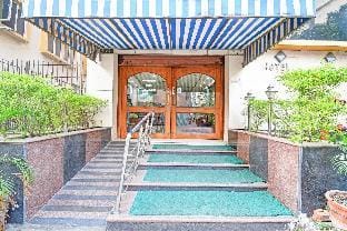 Hotel O Noida Residency Near ISKCON Temple Noida Hotel in Noida