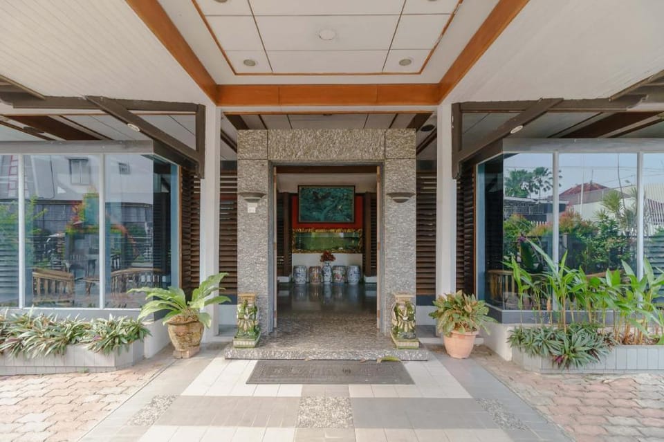 RedDoorz near Transmart Pangkal Pinang Bed and Breakfast in Indonesia