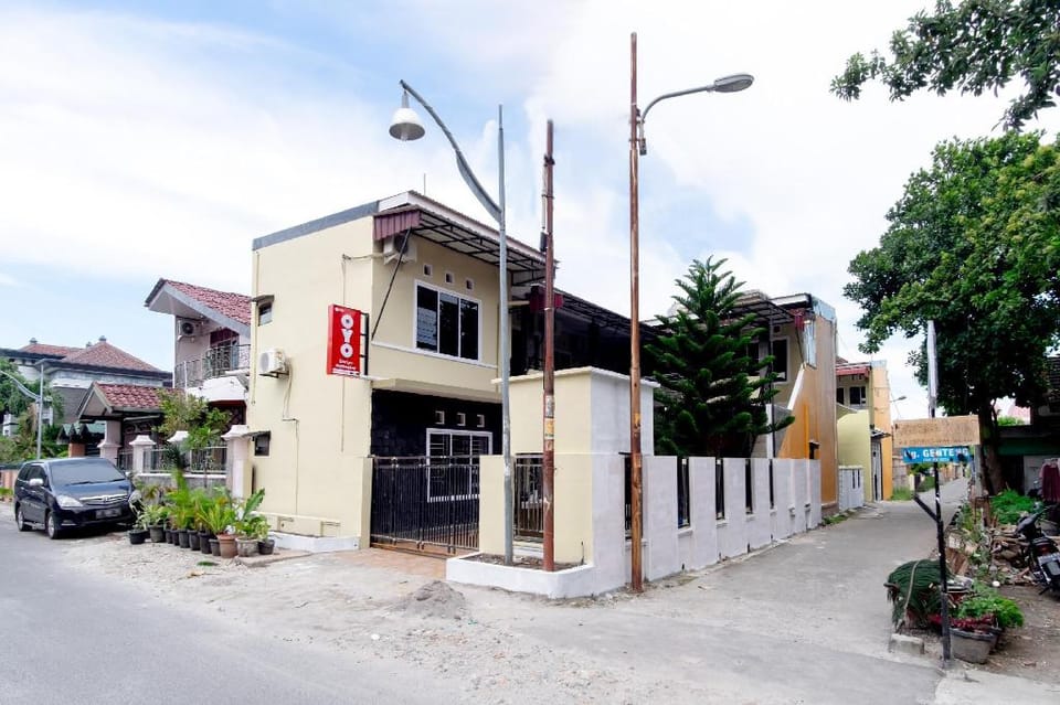 OYO 1507 Doriyu Homestay Hotel in Indonesia
