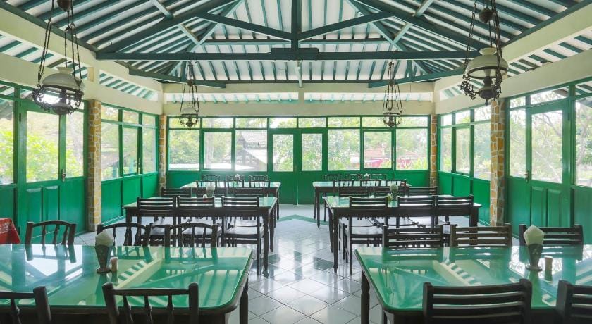 OYO 1959 Penginapan Kepurun Pawana Indonesia Hotel in Special Region of Yogyakarta