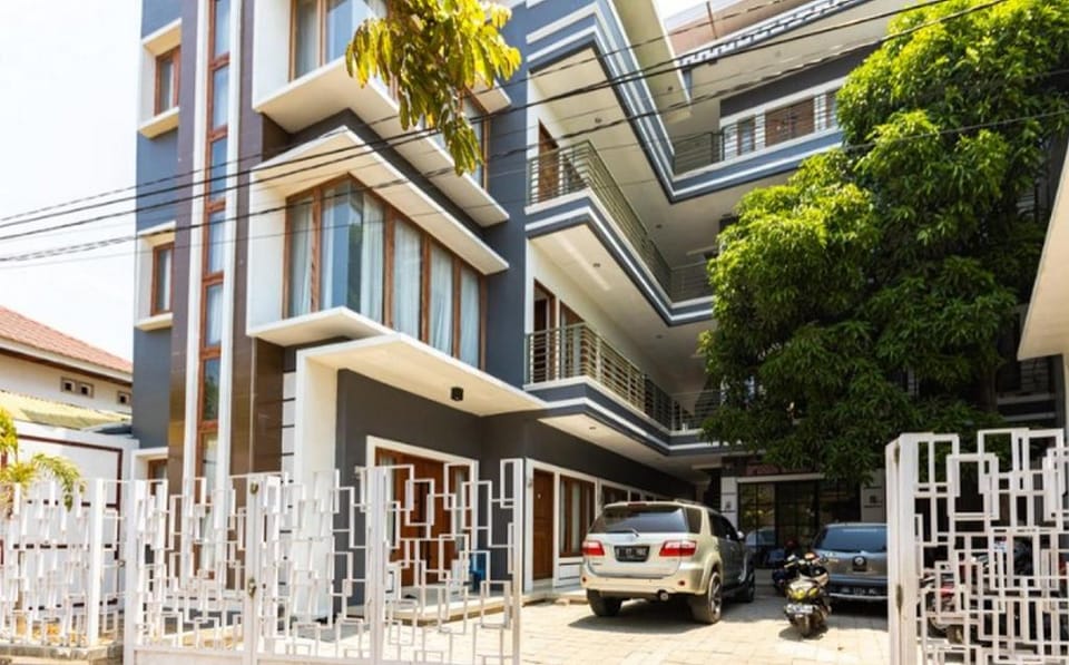 RedDoorz Syariah @ Batua Raya Hotel in Indonesia