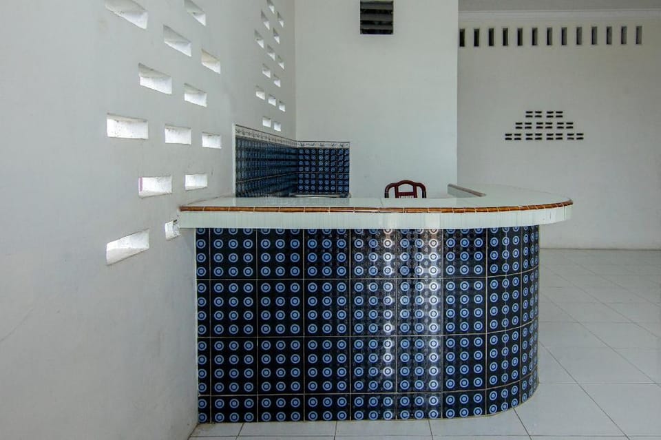 OYO 2069 Wisma Syariah Kampung Baru Hotel in Indonesia