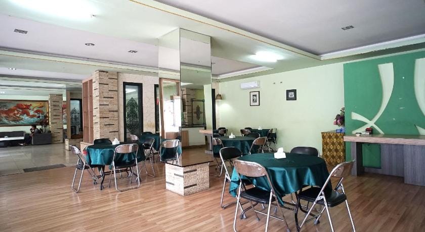 OYO 2015 Bandara Hotel Balikpapan Hotel in Indonesia
