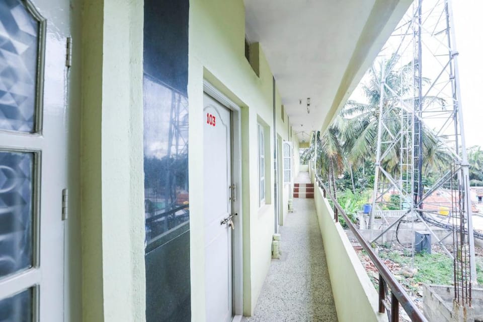 OYO Renuka Lodge Hotel in Karnataka