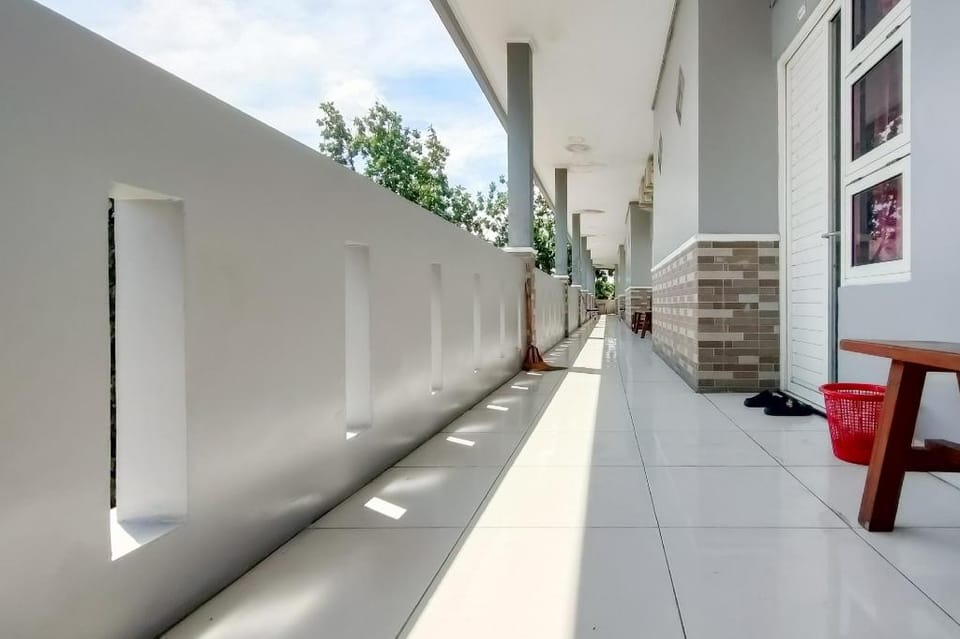 RedDoorz @ NN Guest House Exit Tol Klodran Solo Hotel in Special Region of Yogyakarta