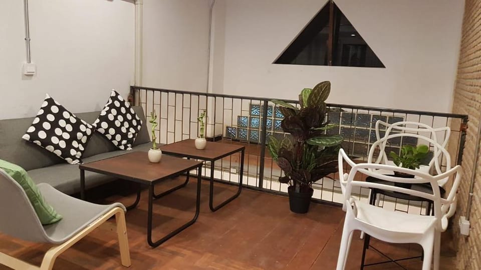 Haus Sathorn 11 Bed and Breakfast Bed and Breakfast in Bangkok