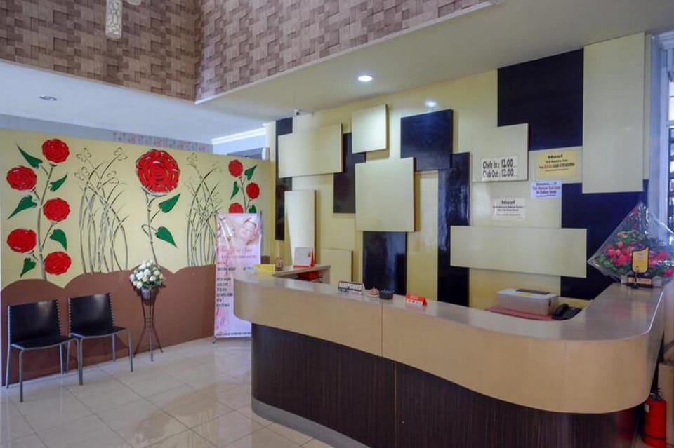 RedDoorz Plus Syariah @ Hotel Boulevard Luwuk Hotel in Indonesia