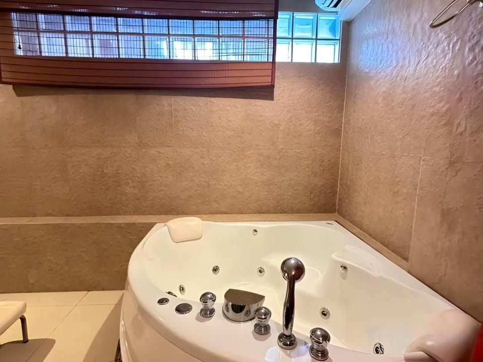 Talay Naiharn Hotel Hotel in Rawai