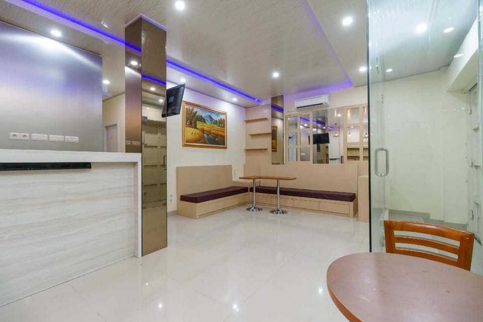 RedDoorz Plus near RS RK Charitas 2 Palembang Hotel in Indonesia