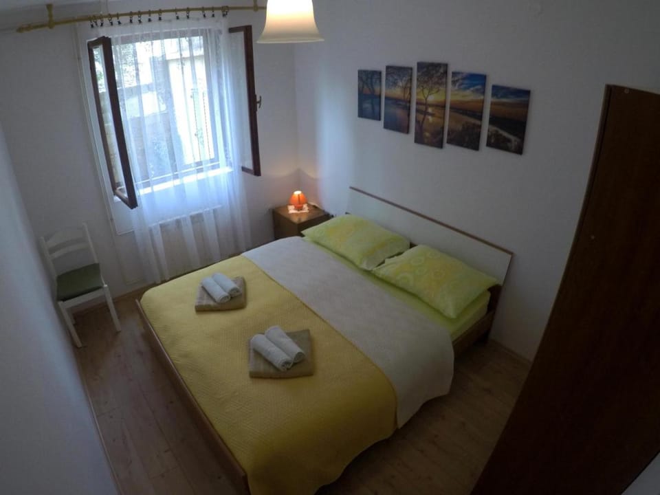 Comfortable apartment in Stari Grad Apartment in Stari Grad