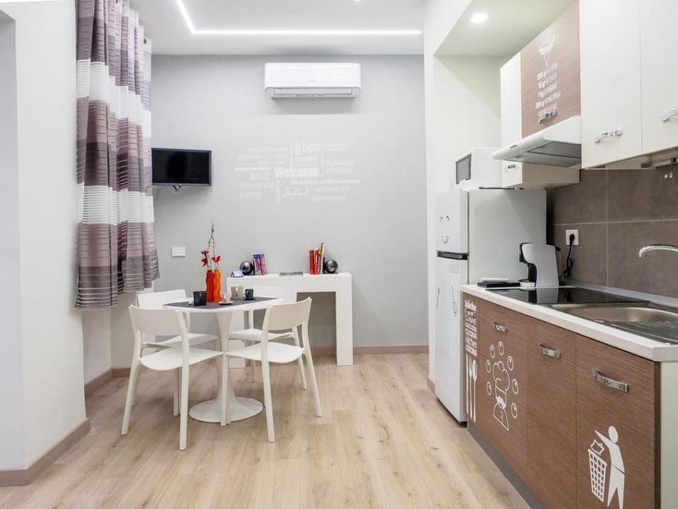 Plebiscito Home Holidays Apartment in Naples
