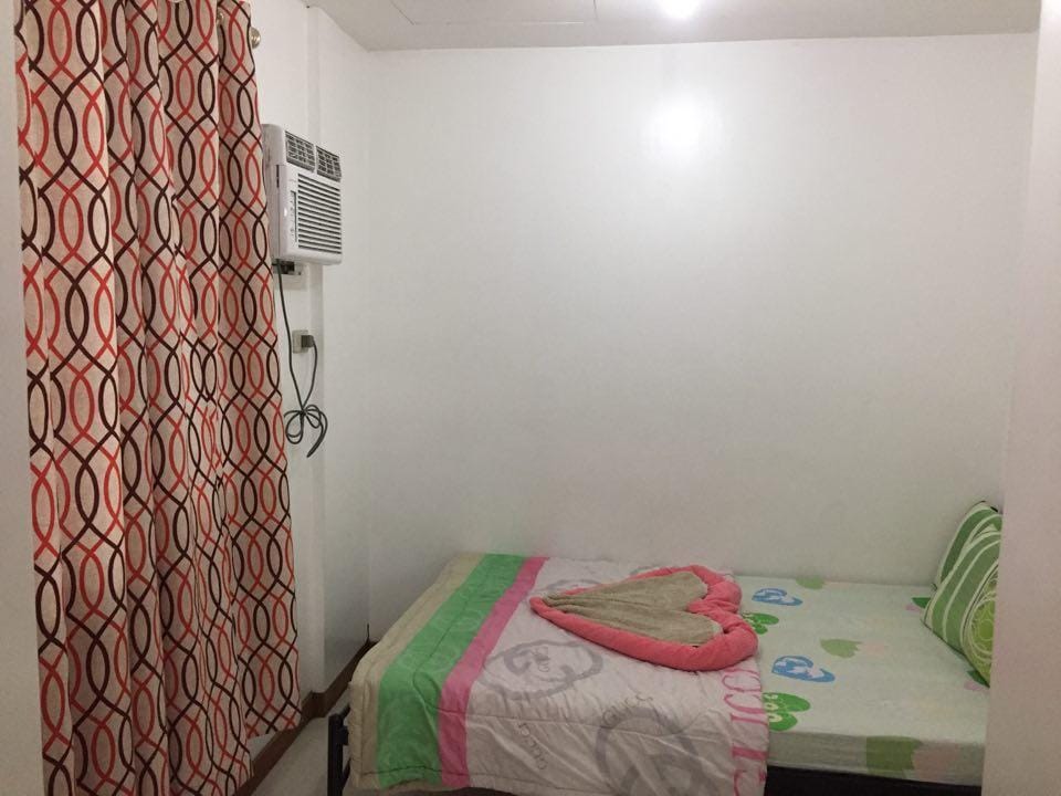 Stylish Modern Cozy w/ Free parking Apartment in Quezon City