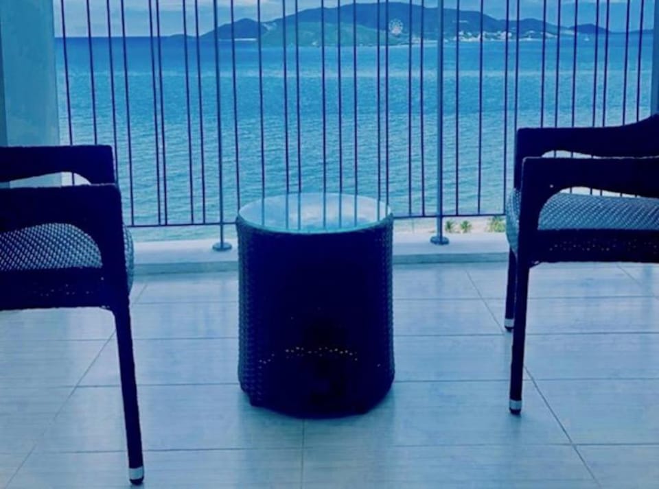 Panorama Seaview 63m2, Huge Balcony, Pools & Gym Apartment in Nha Trang