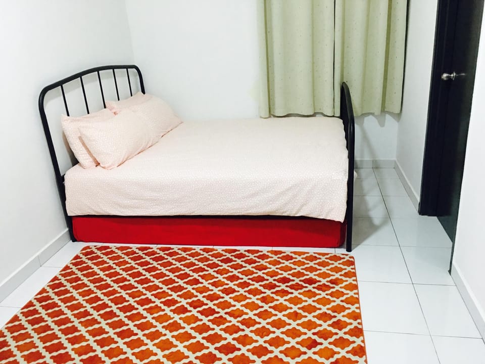 Kuantan outskirts gateway@kotasas lakeside studio Apartment in Pahang, Malaysia