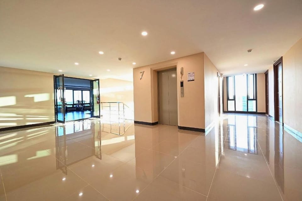 L2 Hotel Hostel in Laos