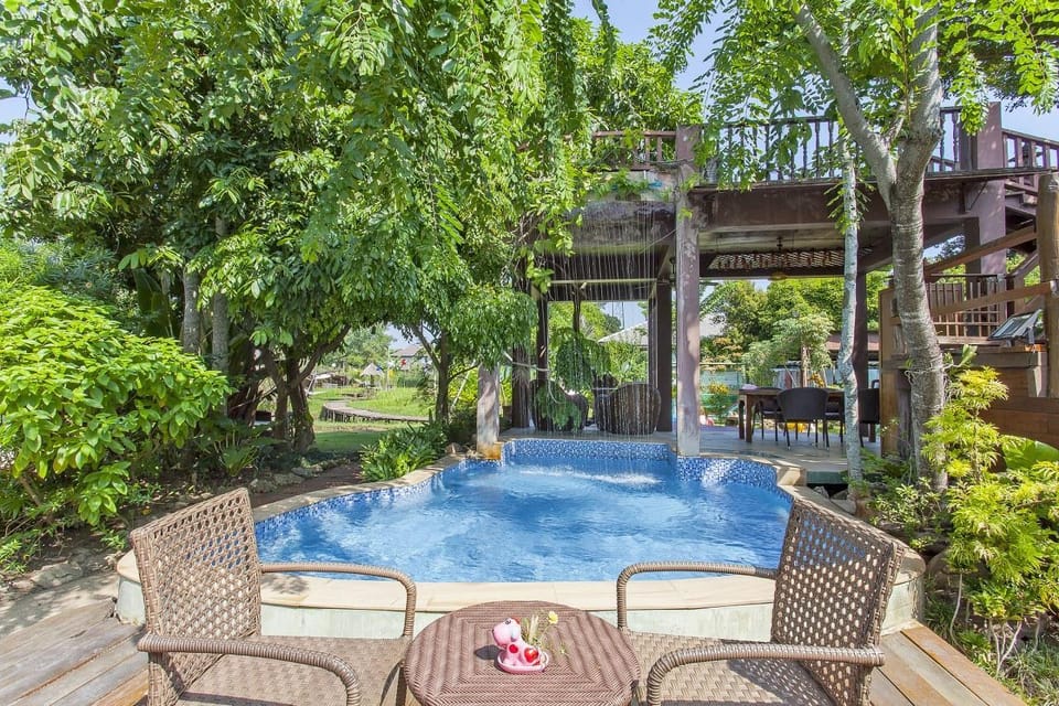 Country View Boutique Resort 11BR w/2 Pools & Gym Villa in Chiang Mai