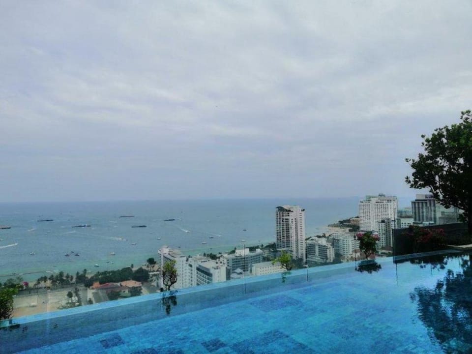 Glory Sea views Walking Street,Central City Apartment in Pattaya City