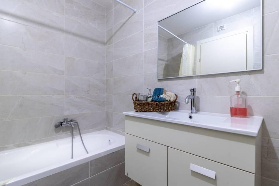 Beautiful 1 bedroom in great central area Apartment in Jerusalem