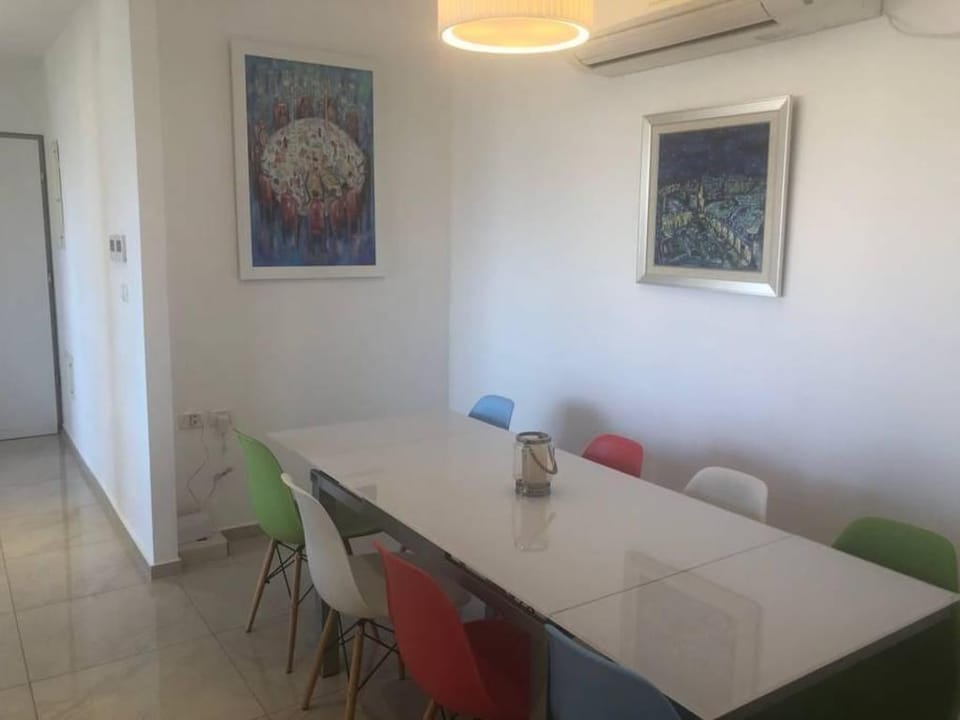 Nice place with view in neviim st Apartment in Jerusalem